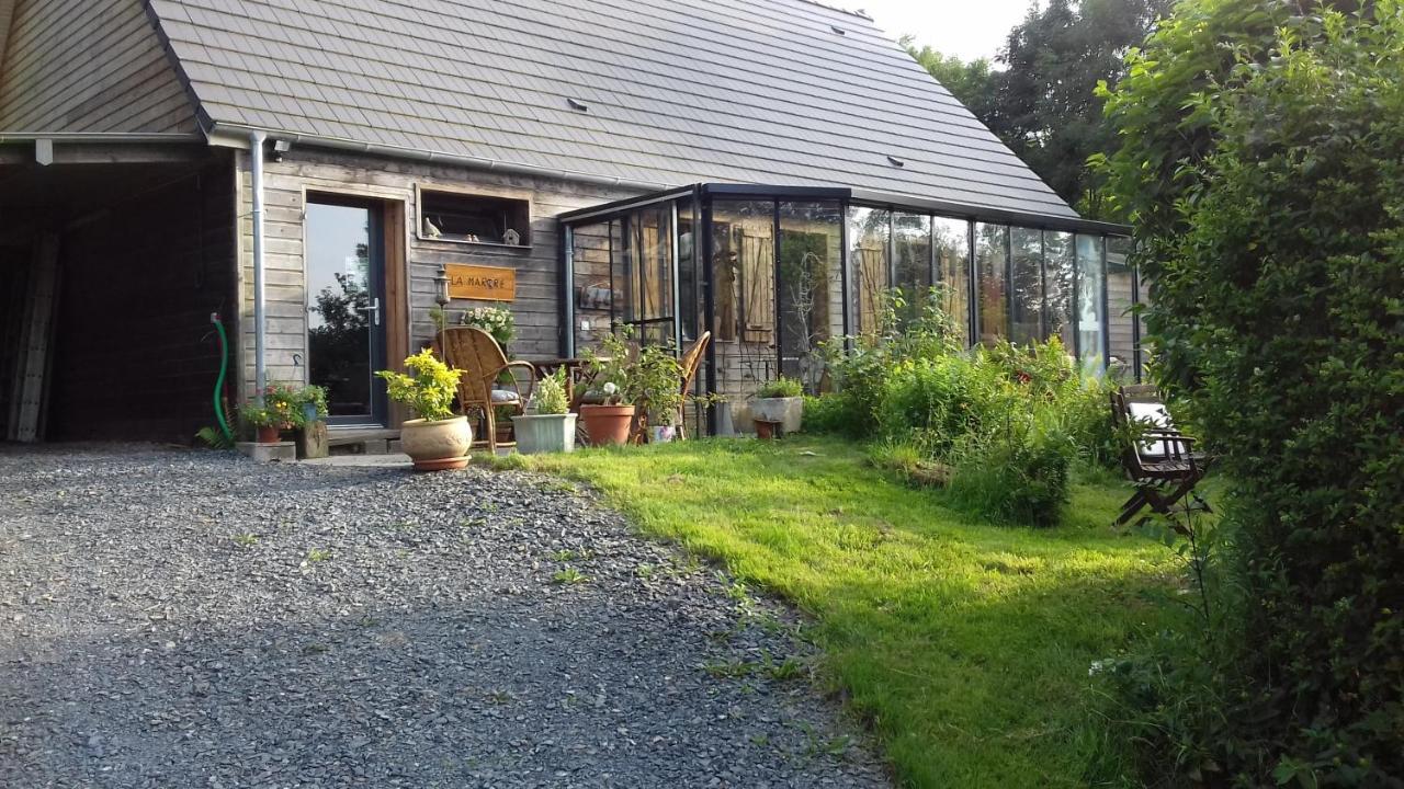 La Martre Bed and Breakfast Saint-Sylvestre-de-Cormeilles Buitenkant foto
