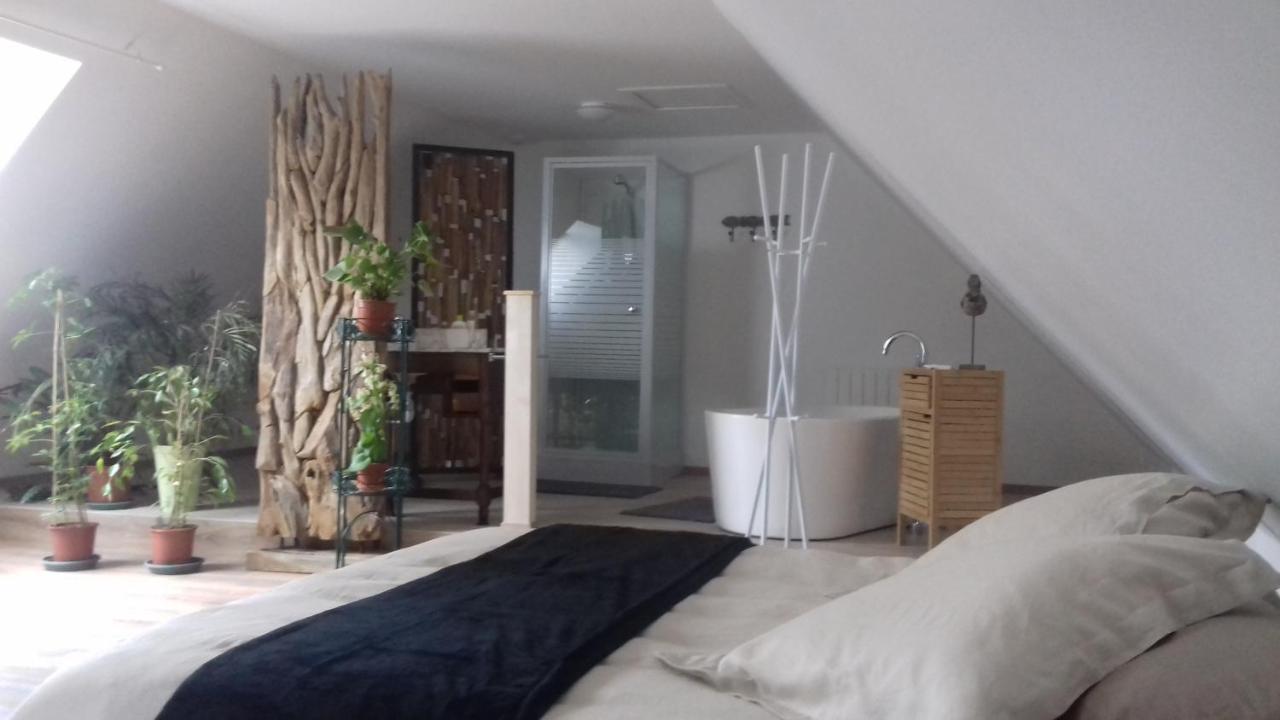 La Martre Bed and Breakfast Saint-Sylvestre-de-Cormeilles Buitenkant foto