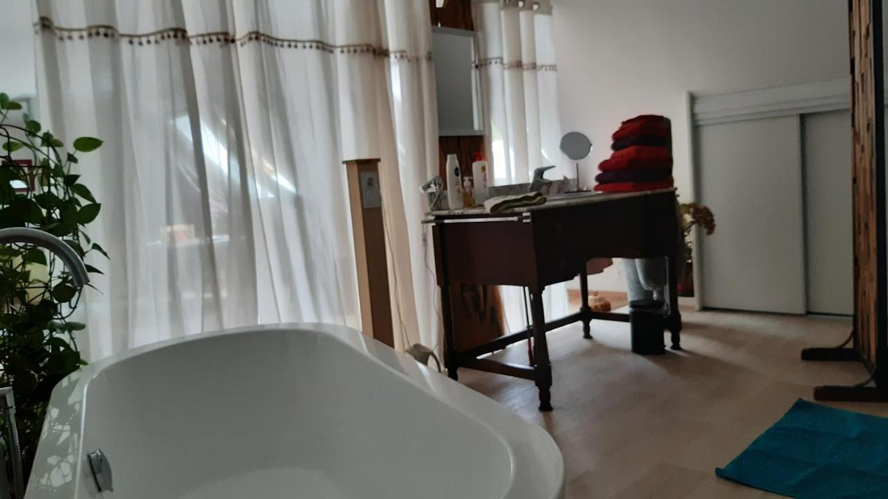 La Martre Bed and Breakfast Saint-Sylvestre-de-Cormeilles Buitenkant foto